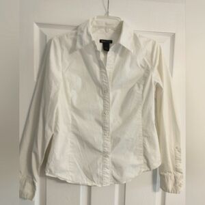 Madison Studio Ladies size 8 Button Front Long Sleeve White Cotton Spandex Blous